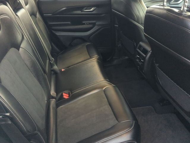 2025 Jeep Grand Cherokee Altitude 4x4