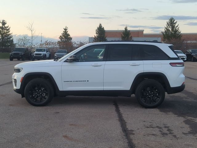 2025 Jeep Grand Cherokee Altitude 4x4
