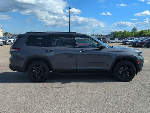2022 Jeep Grand Cherokee L Altitude 4x4
