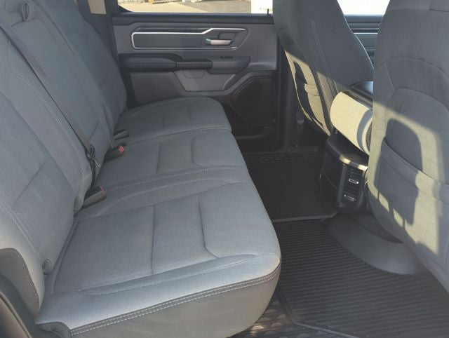 2020 RAM 1500 Big Horn Crew Cab 4x4 5'7' Box