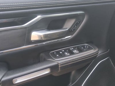 2019 RAM 1500 Laramie Crew Cab 4x4 5'7' Box