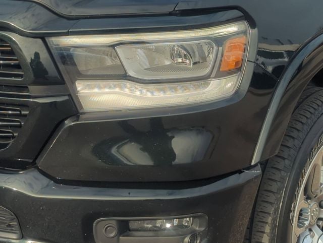 2019 RAM 1500 Laramie Crew Cab 4x4 5'7' Box