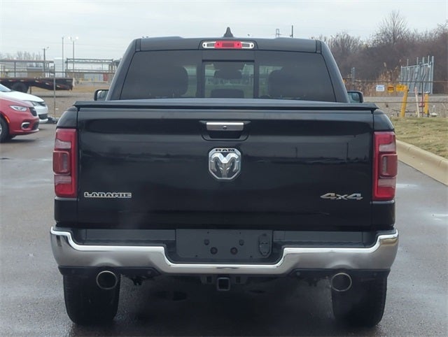 2019 RAM 1500 Laramie Crew Cab 4x4 5'7' Box