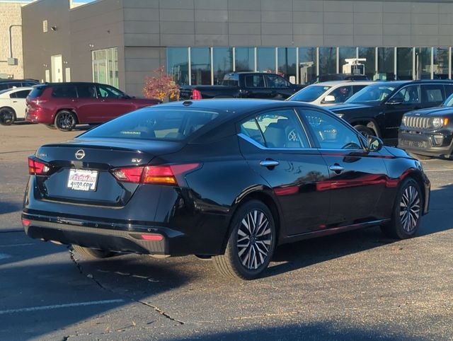 2024 Nissan Altima SV FWD