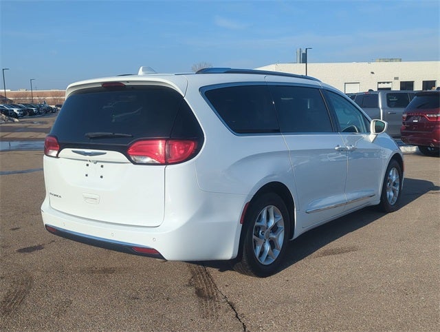 2020 Chrysler Pacifica Touring L Plus