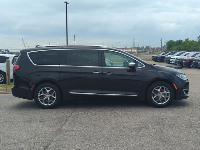 2019 Chrysler Pacifica Limited