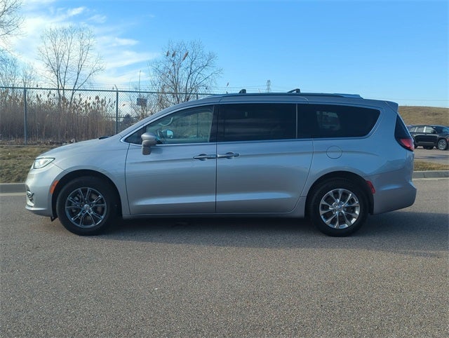 2021 Chrysler Pacifica Touring L AWD