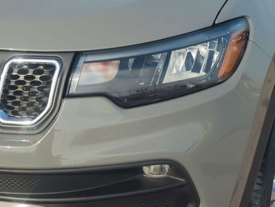 2023 Jeep Compass Latitude Lux FWD