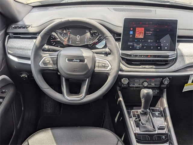 2024 Jeep Compass Latitude Lux FWD