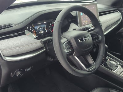 2023 Jeep Compass Latitude Lux FWD