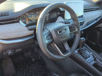 2023 Jeep Compass Latitude Lux FWD
