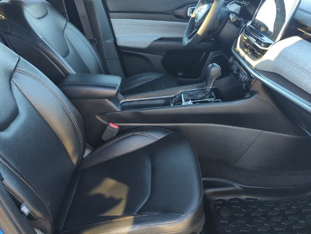 2023 Jeep Compass Latitude Lux FWD