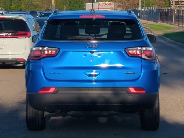 2023 Jeep Compass Latitude Lux FWD
