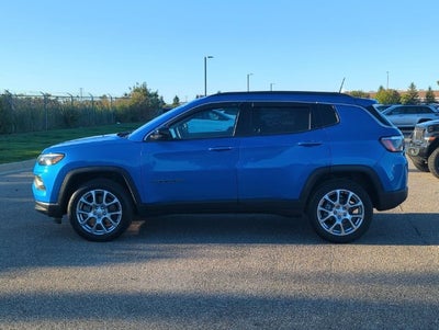 2023 Jeep Compass Latitude Lux FWD