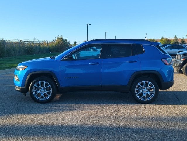 2023 Jeep Compass Latitude Lux FWD