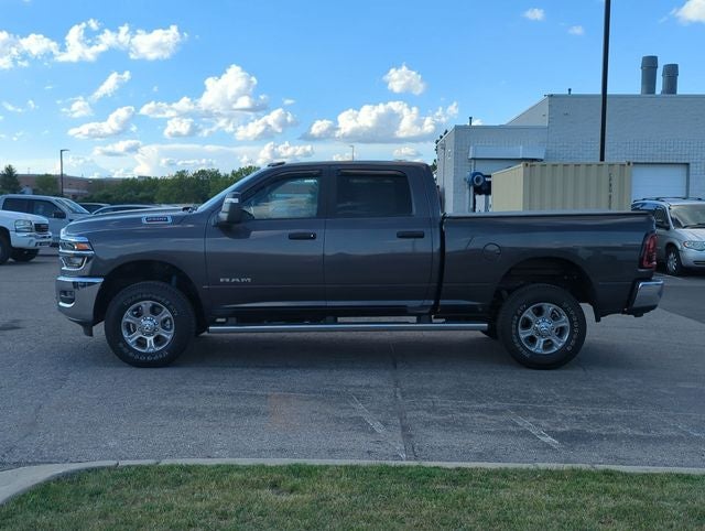 2025 RAM 2500 Big Horn Crew Cab 4x4 6'4' Box