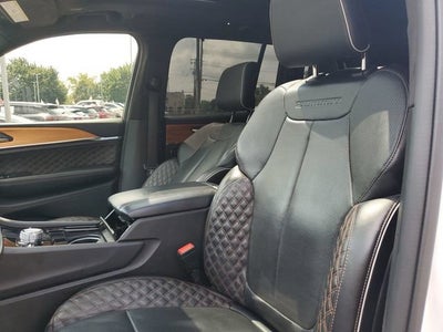 2022 Jeep Grand Cherokee Summit