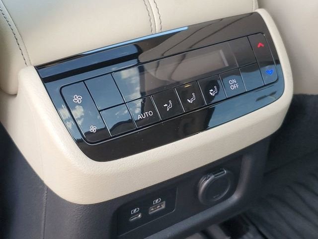 2022 INFINITI QX60 LUXE