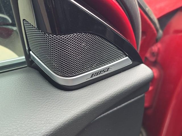 2017 INFINITI QX30 Premium