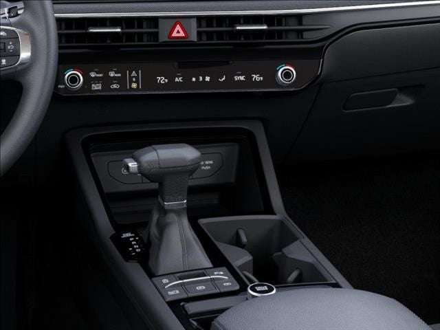2025 Kia K5 LXS