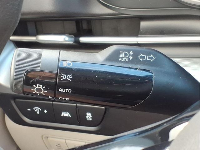 2022 Kia Carnival MPV LX