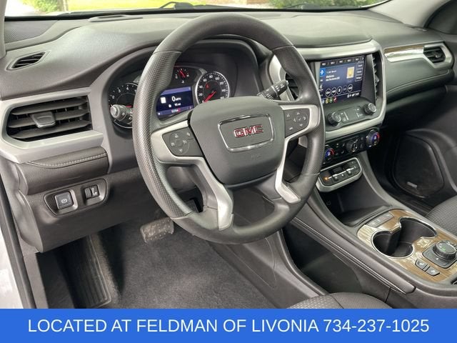 2022 GMC Acadia SLE