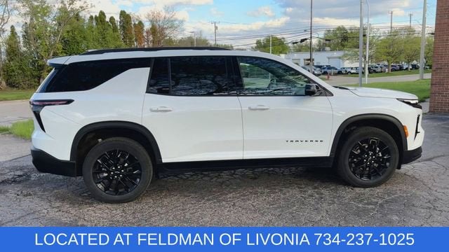 2024 Chevrolet Traverse LT