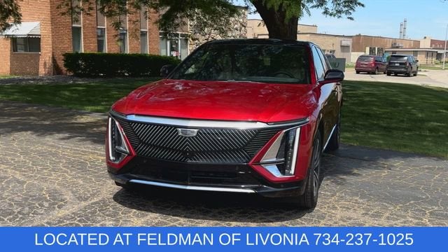 2024 Cadillac LYRIQ Luxury 3