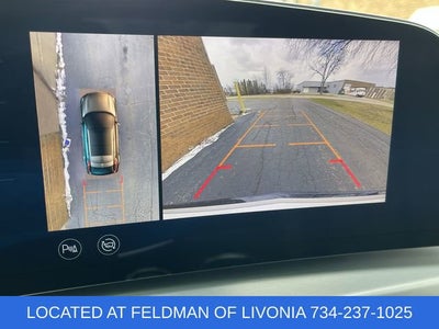 2024 Cadillac LYRIQ Sport 2