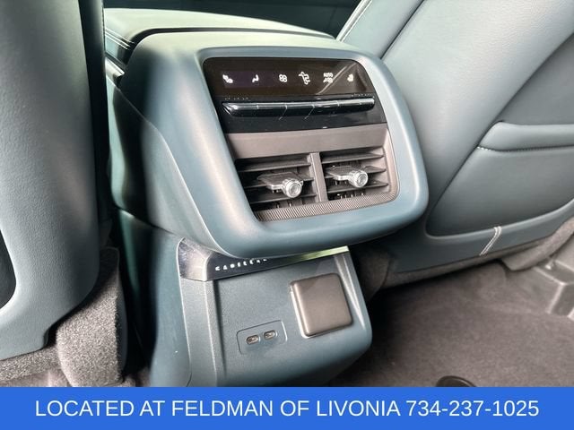 2024 Cadillac LYRIQ Sport 3