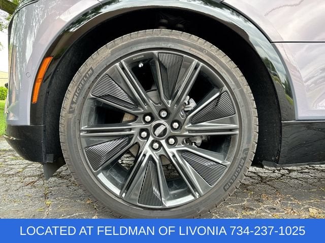 2024 Cadillac LYRIQ Sport 3
