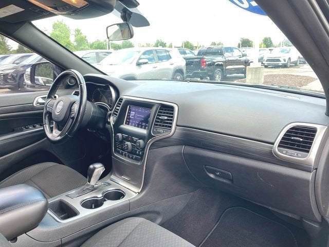 2020 Jeep Grand Cherokee Laredo E 4x2