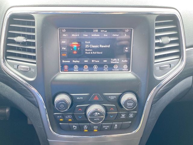 2020 Jeep Grand Cherokee Laredo E 4x2