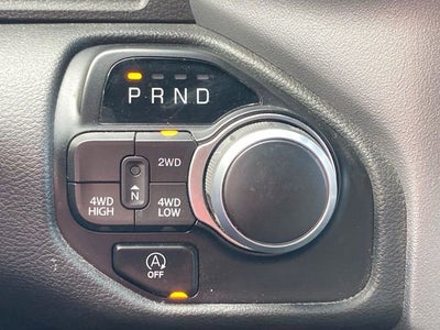 2023 RAM 1500 Big Horn Crew Cab 4x4 5'7" Box