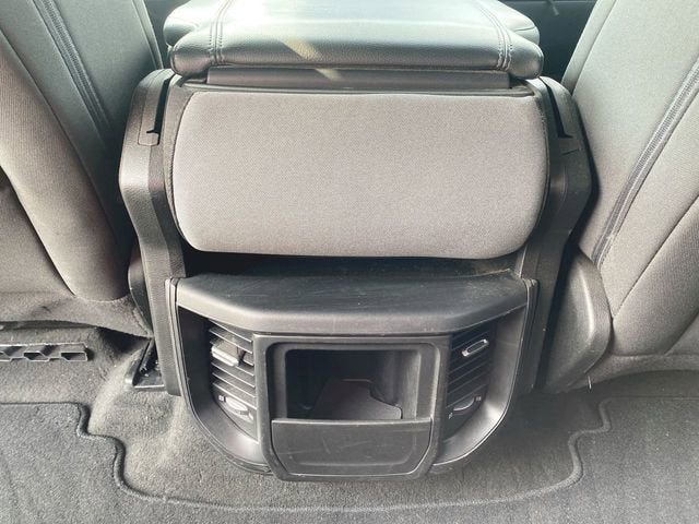 2023 RAM 1500 Big Horn Crew Cab 4x4 5'7" Box