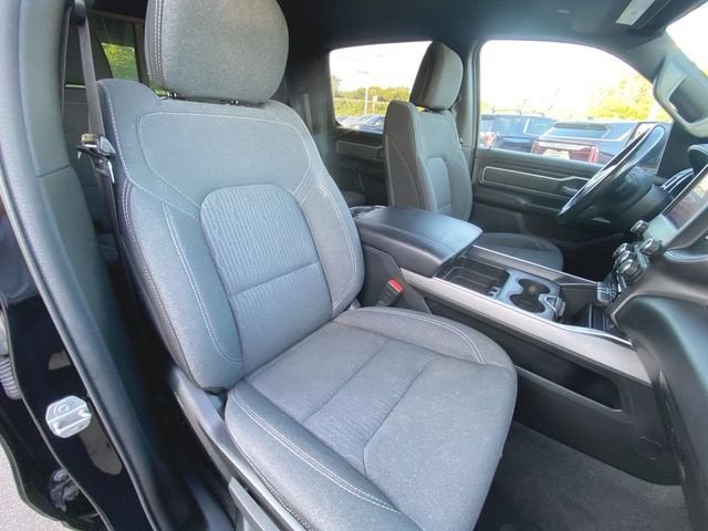 2022 RAM 1500 Big Horn Crew Cab 4x4 5'7" Box