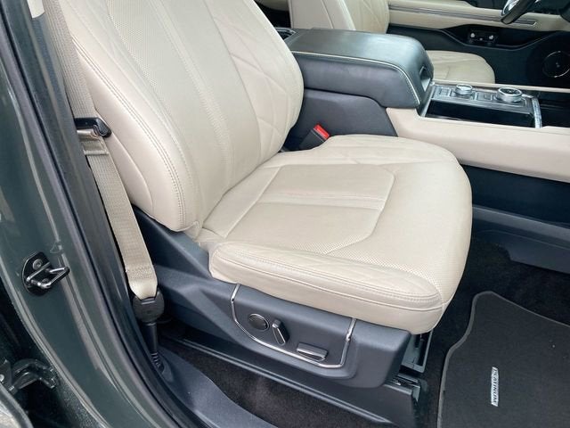 2022 Ford Expedition Platinum MAX