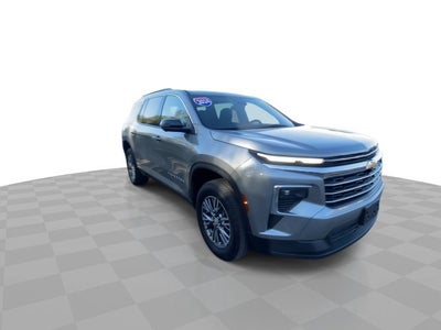 2024 Chevrolet Traverse LT