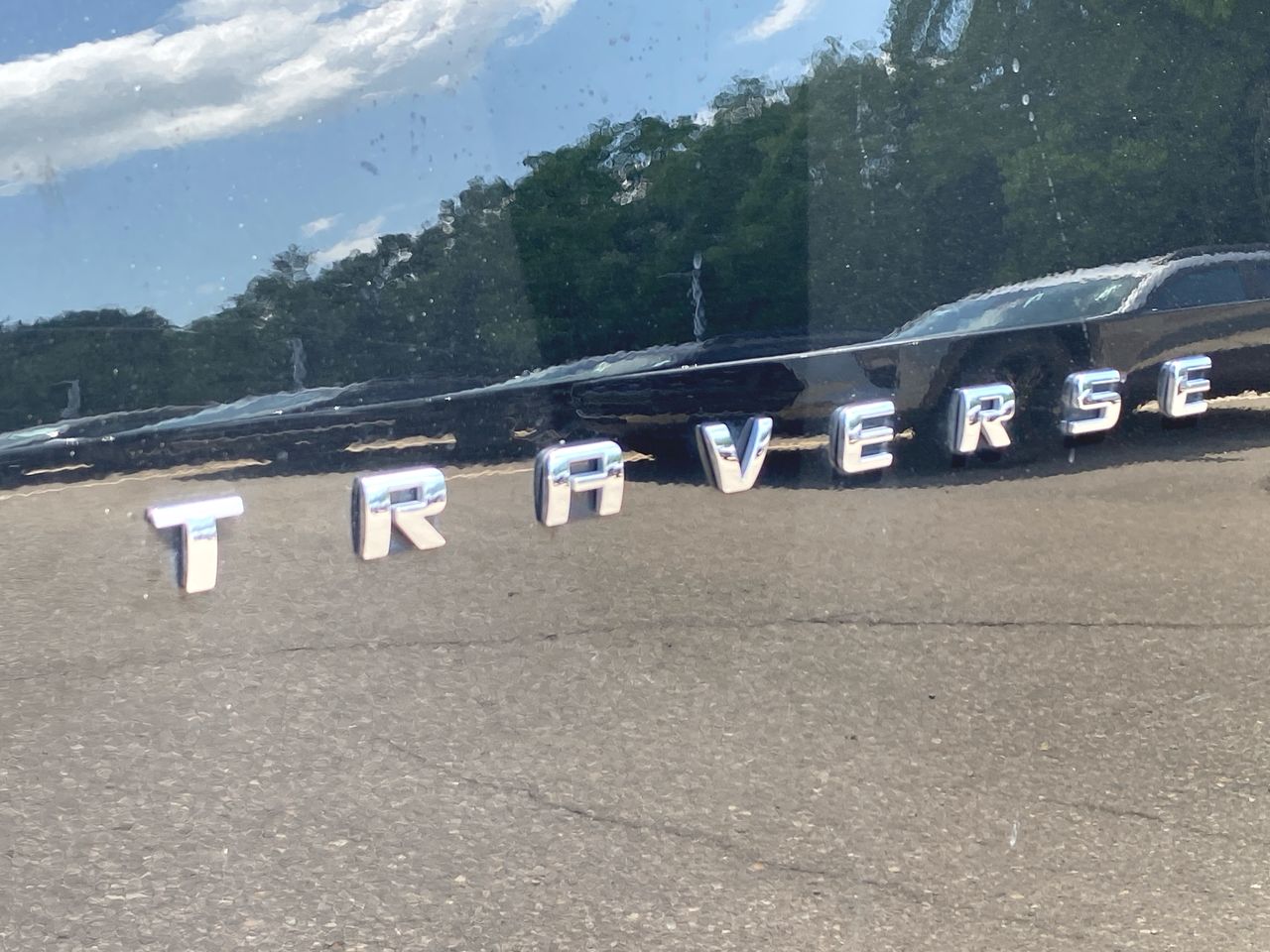 2023 Chevrolet Traverse LT Leather