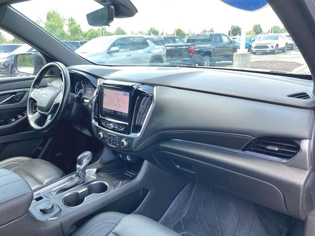 2023 Chevrolet Traverse LT Leather