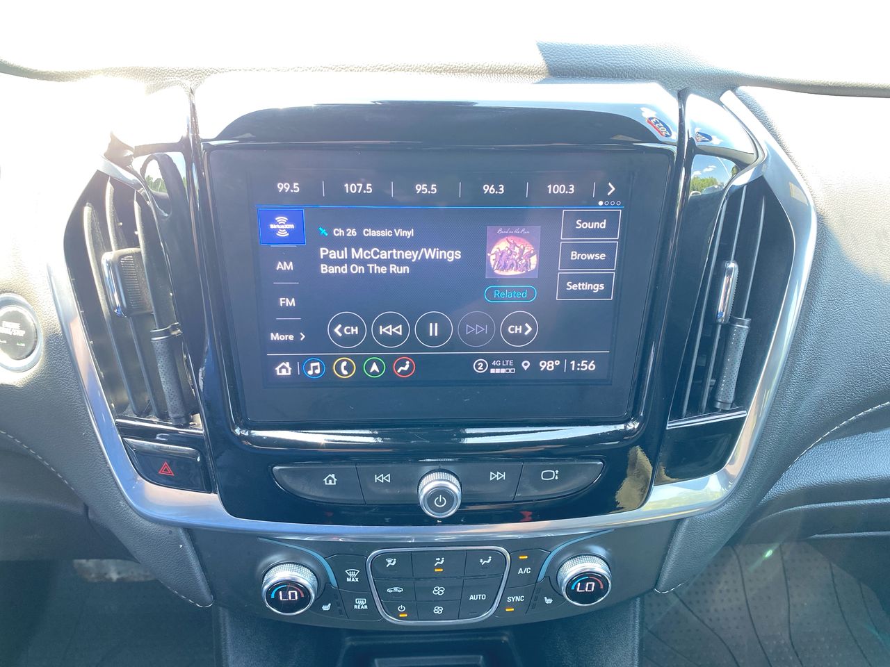 2023 Chevrolet Traverse LT Leather