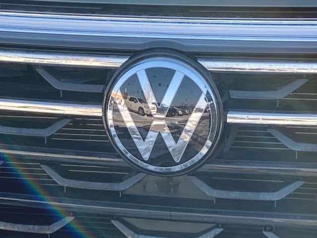 2024 Volkswagen Atlas 2.0T Peak Edition SEL