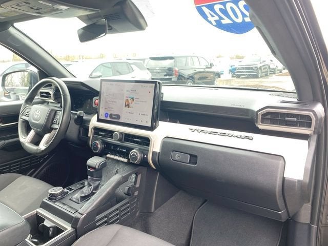 2024 Toyota Tacoma 4WD SR5