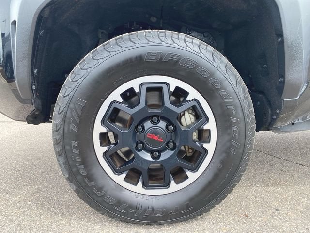 2024 Toyota Tacoma 4WD SR5