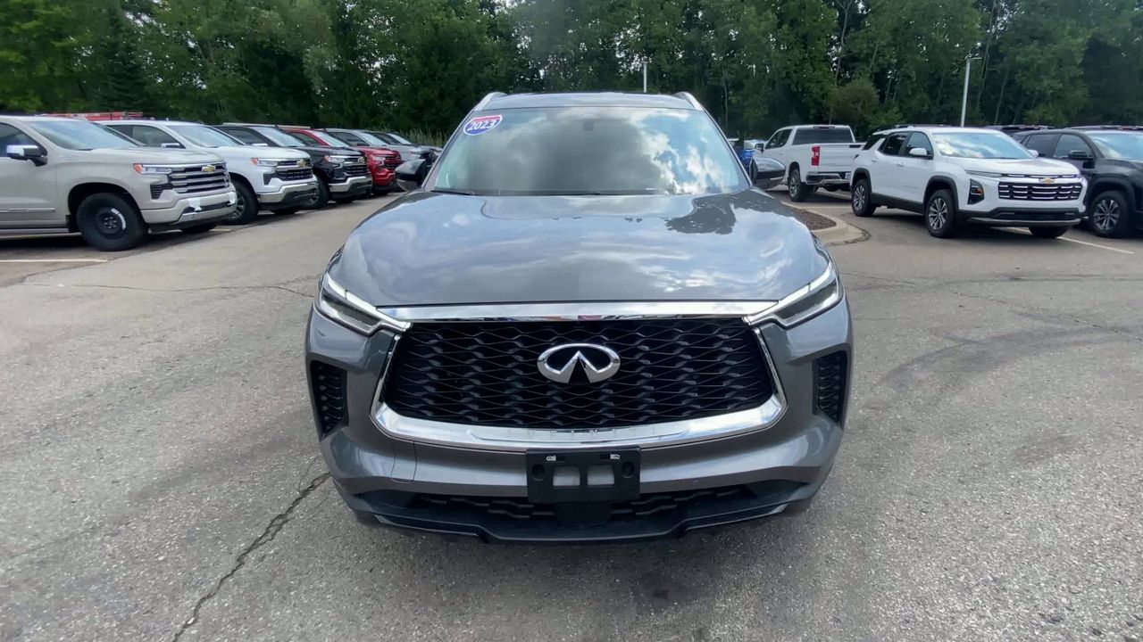 2023 INFINITI QX60 LUXE AWD
