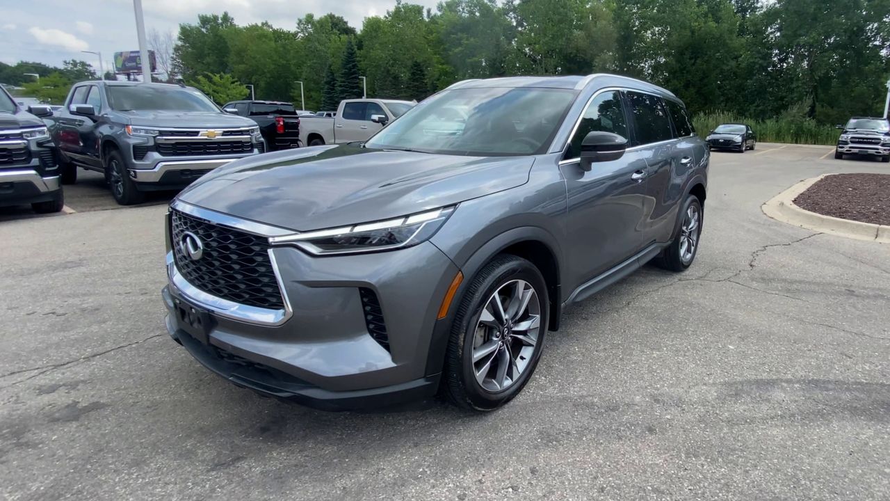 2023 INFINITI QX60 LUXE AWD