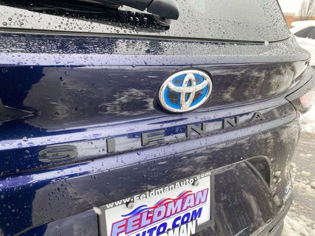 2022 Toyota Sienna XLE