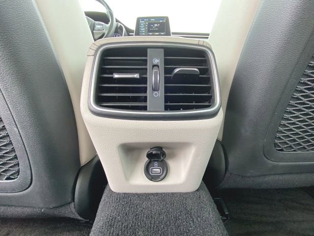 2021 Genesis G70 2.0T AWD