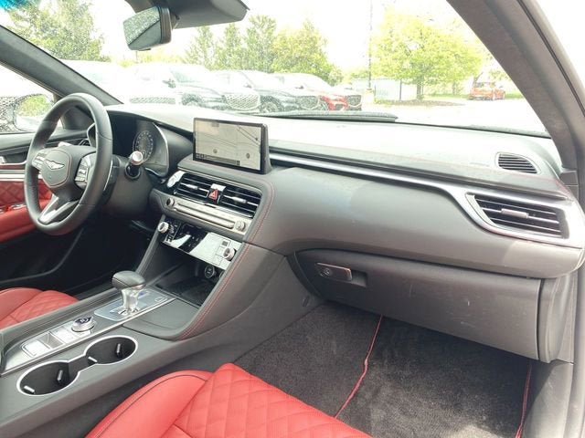2025 Genesis G70 3.3T AWD Sport Advanced