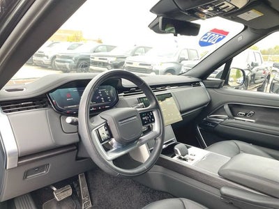 2025 Land Rover Range Rover SE